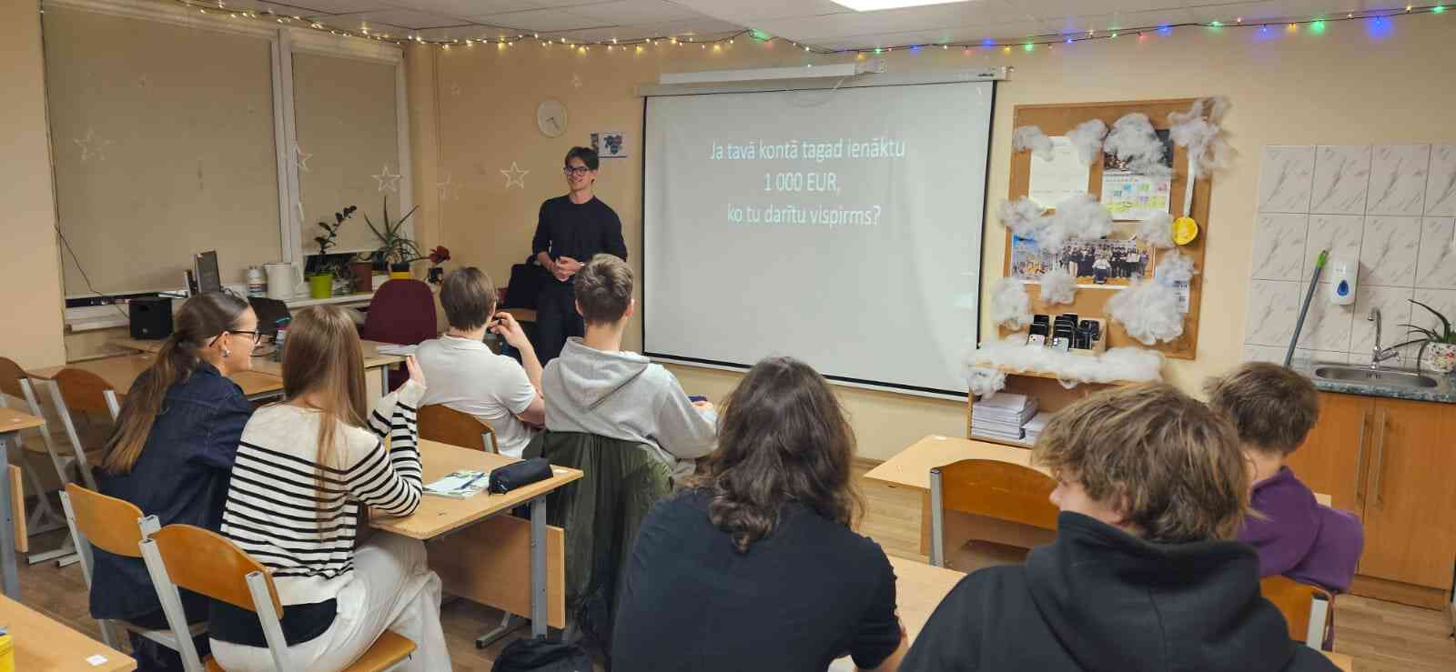 Vienaudži iedvesmo vienaudžus!